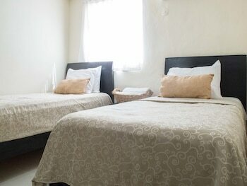 Whyz 4 You Bed And Breakfast