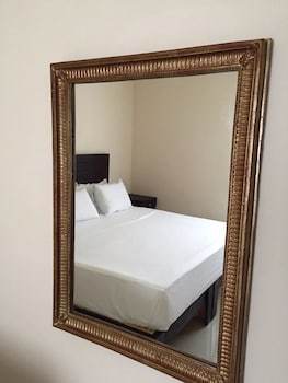Whyz 4 You Bed And Breakfast