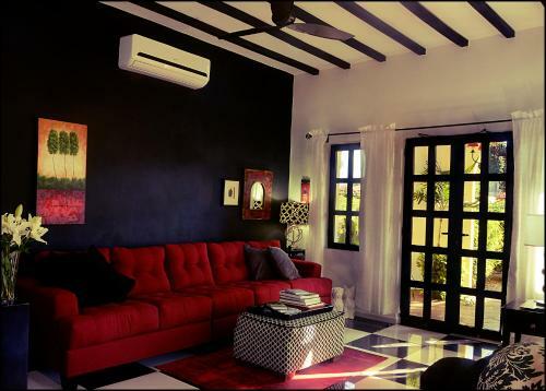 Ochenta Y Dos Bed & Breakfast