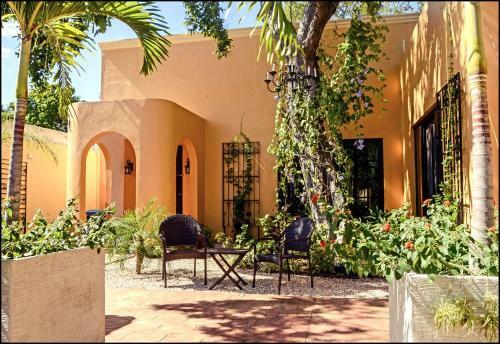 Ochenta Y Dos Bed & Breakfast