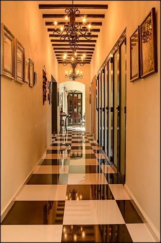 Ochenta Y Dos Bed & Breakfast