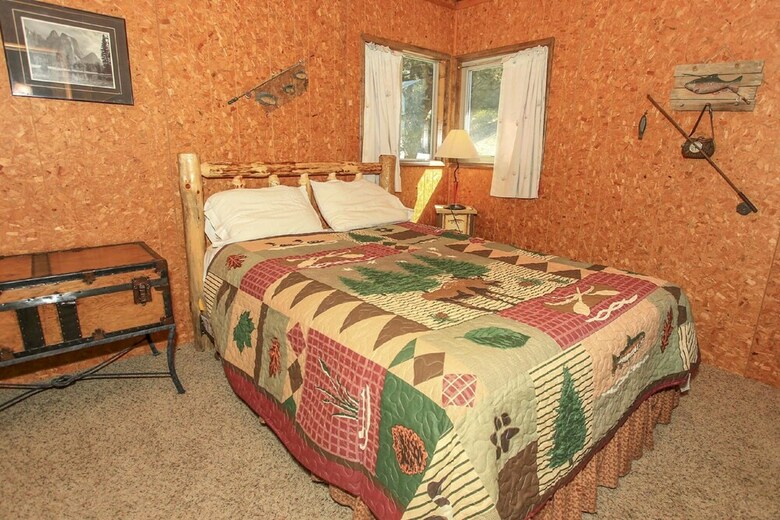 Forest Edge Retreat