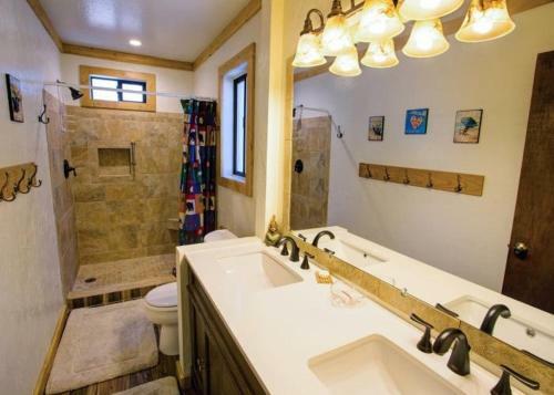 Forest Retreat Rental Cabin
