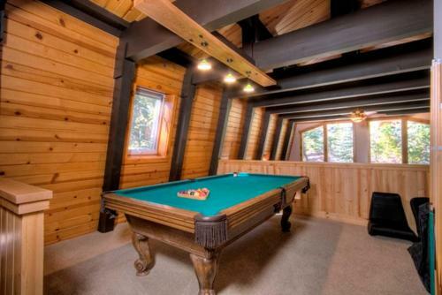 Pezzola Luxury Rental Cabin