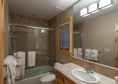 Tallac Lodge Luxury Rental