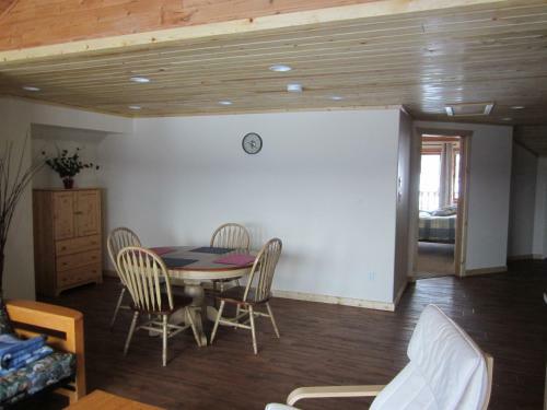 Bed & Breakfast Smithers Driftwood Lodge
