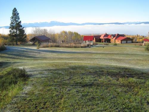Bed & Breakfast Smithers Driftwood Lodge