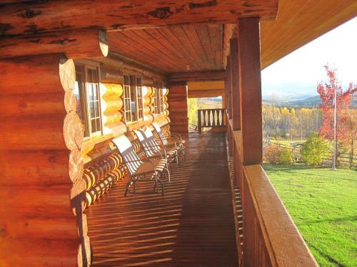 Bed & Breakfast Smithers Driftwood Lodge