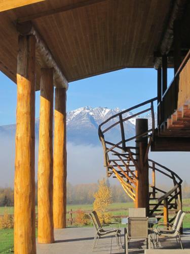 Bed & Breakfast Smithers Driftwood Lodge