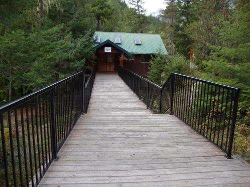 Reo Rafting Resort