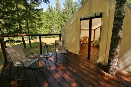 Reo Rafting Resort