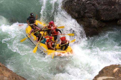 Reo Rafting Resort