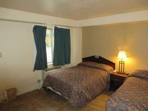 Motel Economy Inn- Louisville