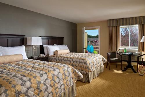 Wellfleet Motel & Lodge
