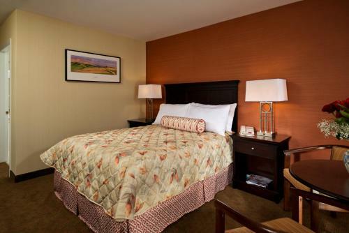 Wellfleet Motel & Lodge