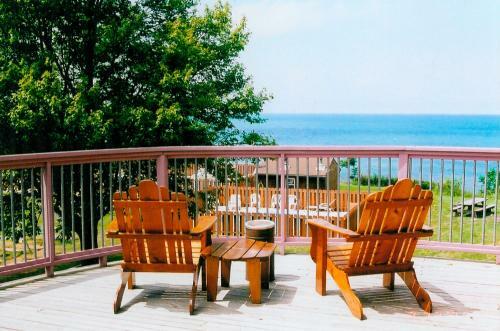 Hotel Lake Bluff Inn And Suites