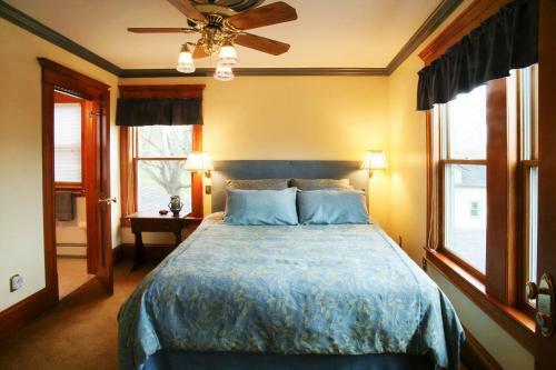 Bed & Breakfast Breezy Hill Inn