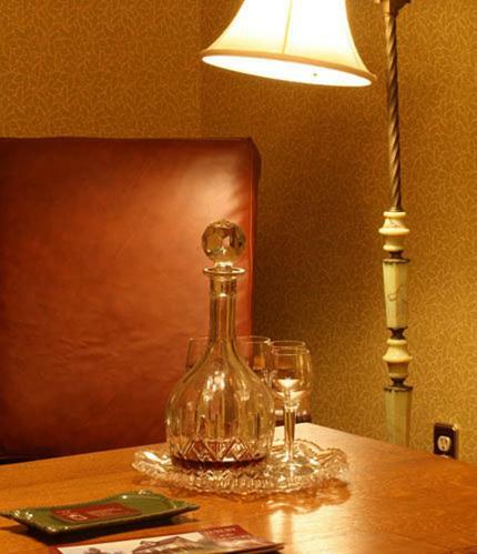 Bed & Breakfast Breezy Hill Inn