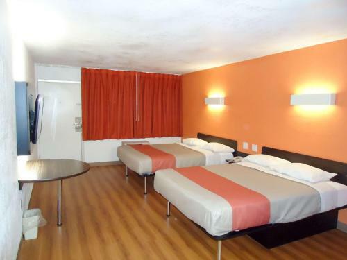 Hotel Motel 6 Connelly Springs