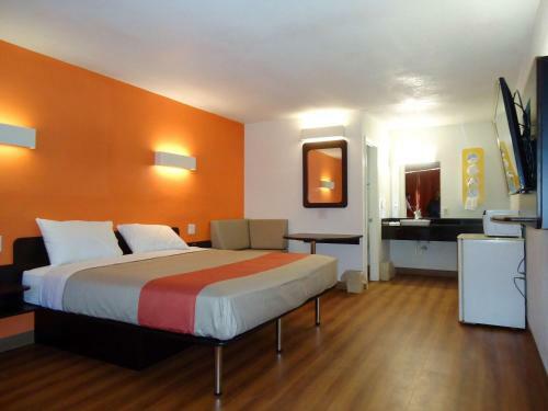 Hotel Motel 6 Connelly Springs