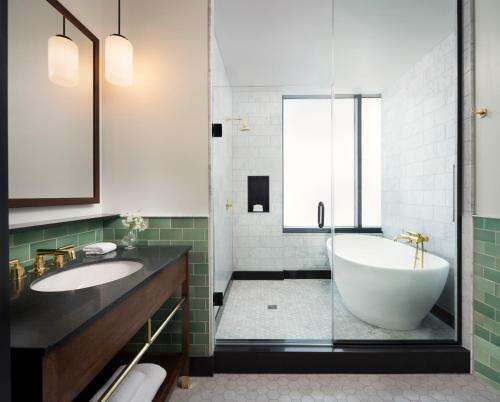 Kimpton Journeyman Hotel