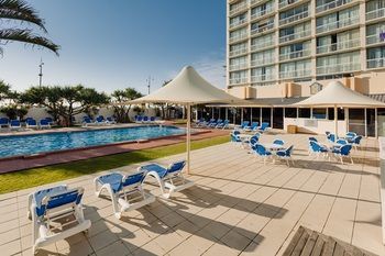 Hotel Chateau Beachside Resort