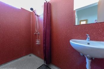 Hostal Hobart's Accommodation & Hostel