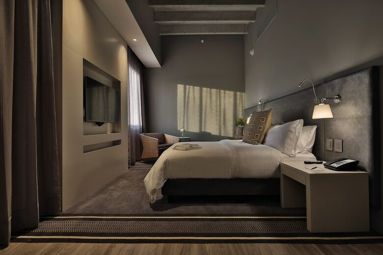 Hotel Movich Buro 51