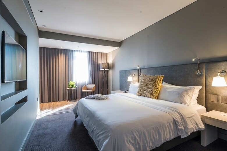 Hotel Movich Buro 51