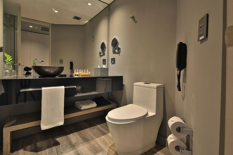 Hotel Movich Buro 51