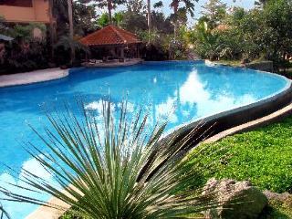 Hotel Laras Asri Resort & Spa
