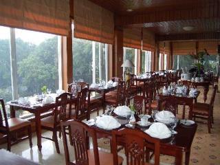 Royal Senyiur Hotel Tretes
