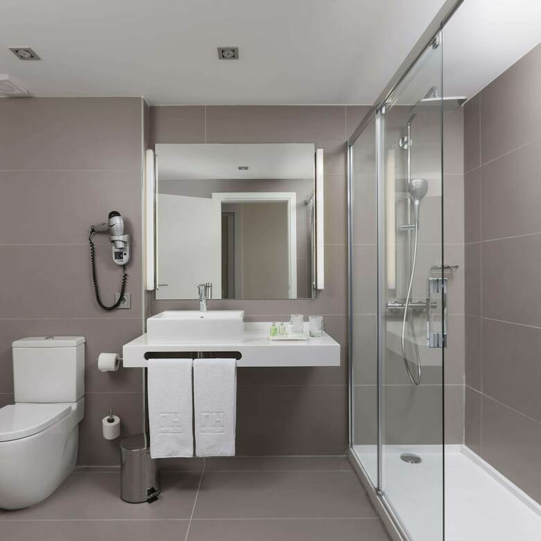 Hotel NH Pamplona Iru�a Park