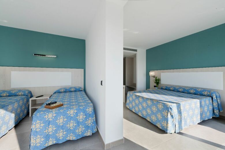 Hotel 4r Miramar Calafell