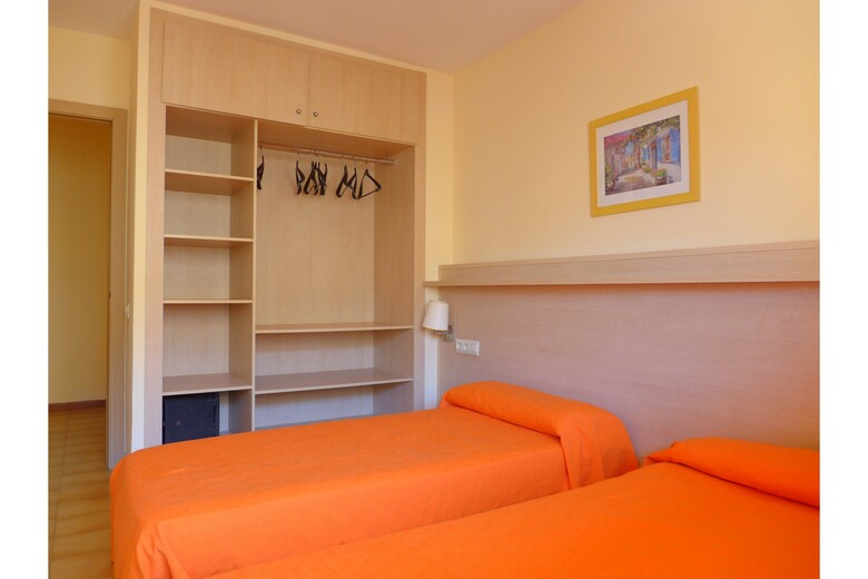 Villa Zahara / Azahar