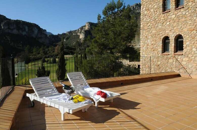 La Figuerola Hotel & Restaurant