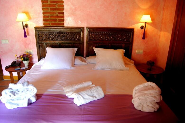 La Figuerola Hotel & Restaurant
