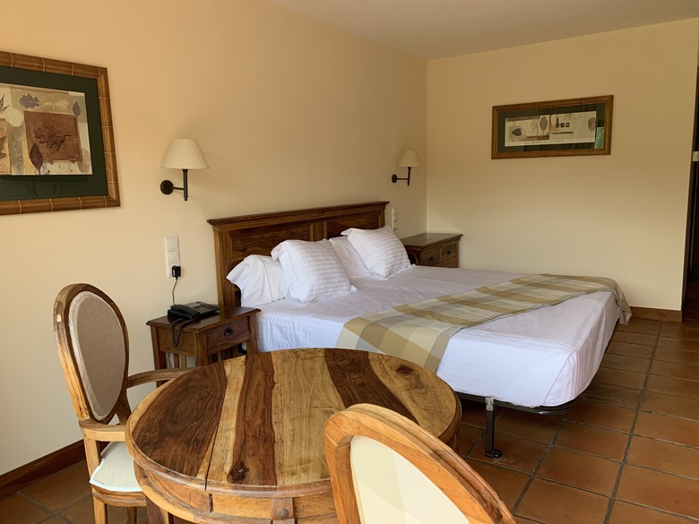 La Figuerola Hotel & Restaurant