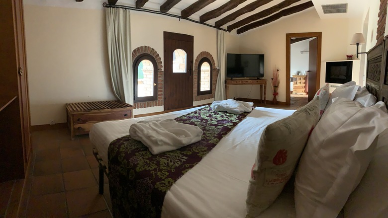 La Figuerola Hotel & Restaurant