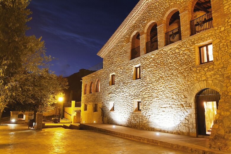 La Figuerola Hotel & Restaurant