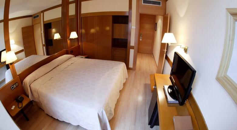 Hotel Los Arcos