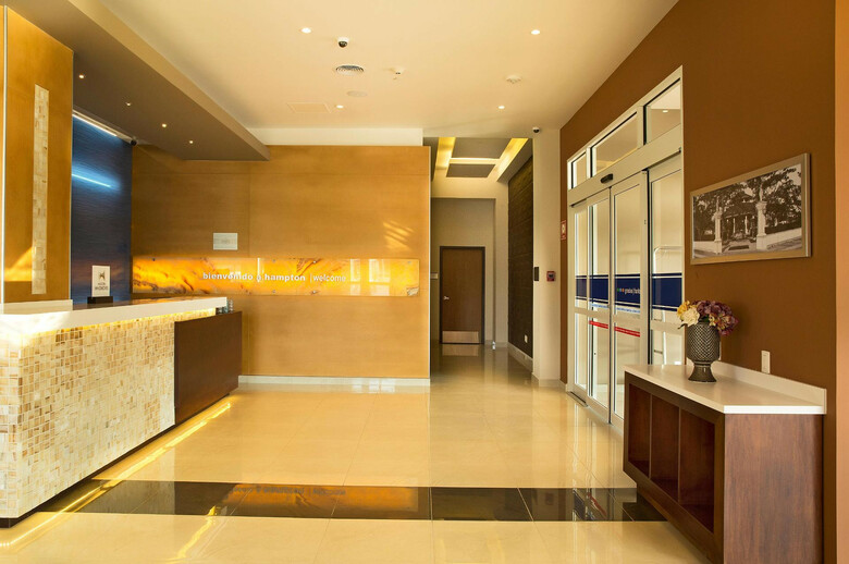 Hotel Hampton Inn & Suites Paraiso