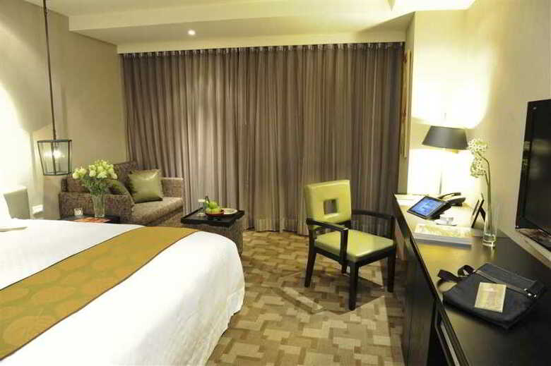 Pacific Business Hotel