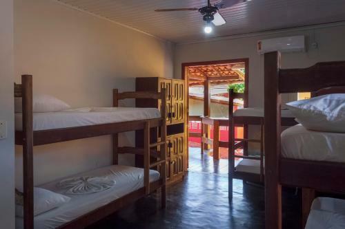 Hostal Albergue O Pharol