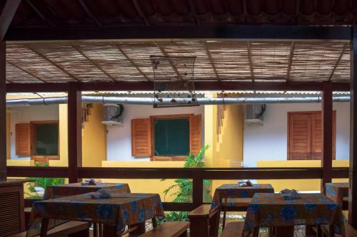 Hostal Albergue O Pharol