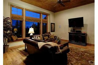 Lofty Fox Villa