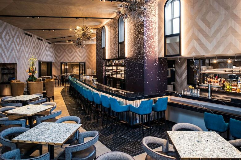 Hotel Londonhouse Chicago, Curio Collection By Hilton