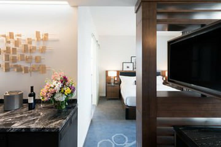 Hotel Londonhouse Chicago, Curio Collection By Hilton