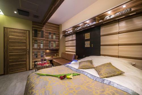 Hotel Myth