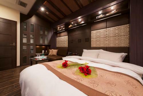 Hotel Myth